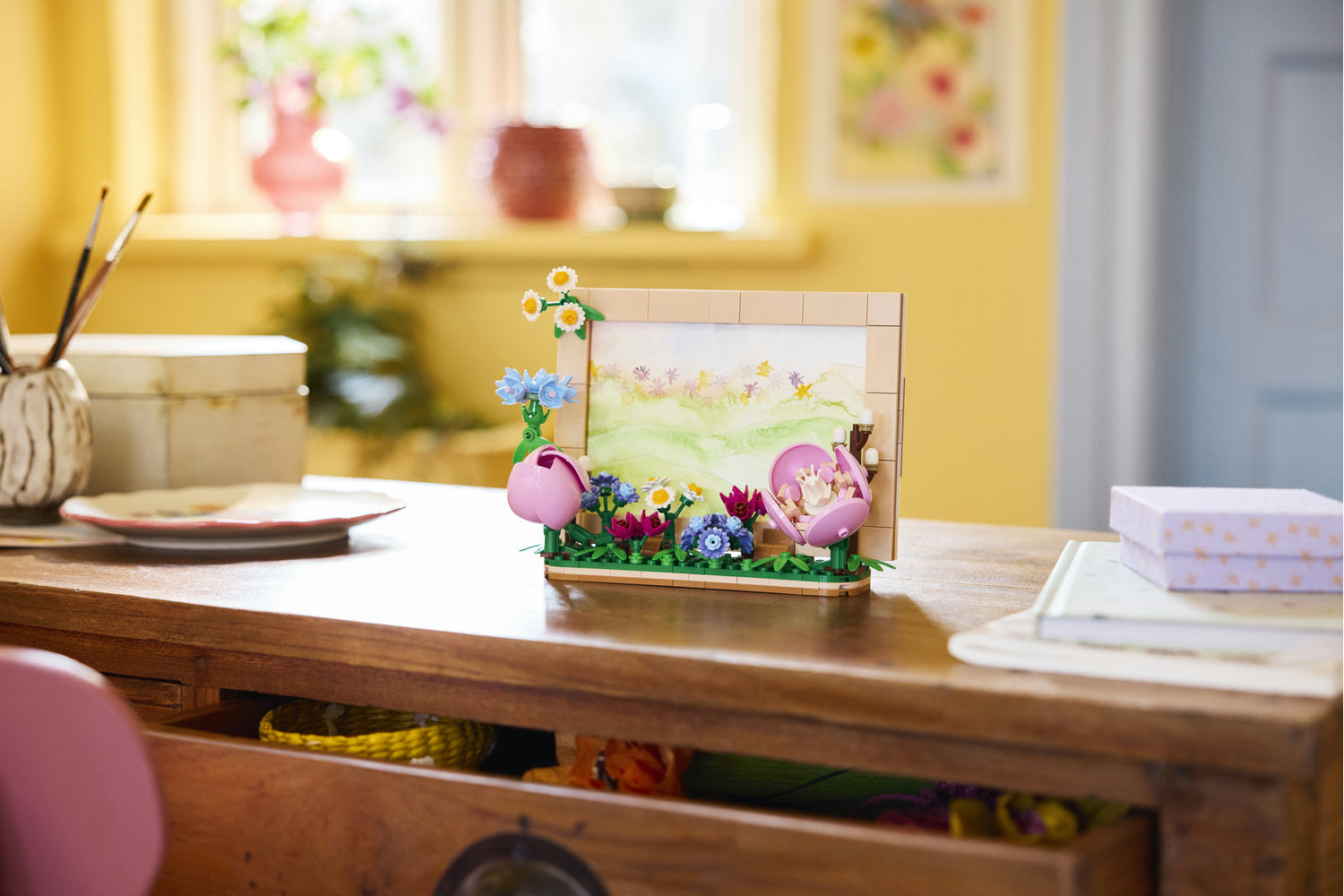 Спомени в разцвет: Разкрасете дома си с рамката за снимки LEGO®!