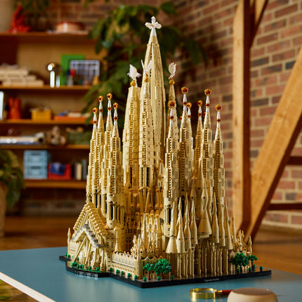LEGO Architecture (21065)