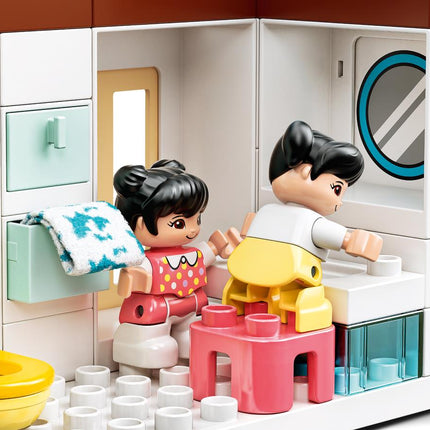 LEGO® DUPLO® - Boldog gyermekkori pillanatok (10943)