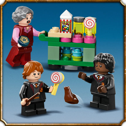 LEGO® Harry Potter™ - Roxfort Expressz™ és Roxmorts™ állomás (76423)