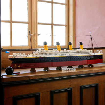 LEGO® Icons - Titanic (10294)