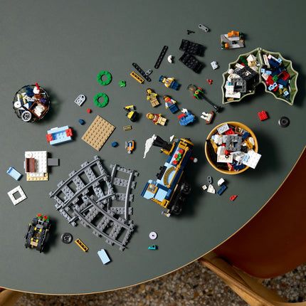 LEGO Icons (10361)