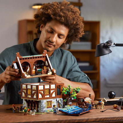 LEGO® Ideas - Középkori kovács (21325)