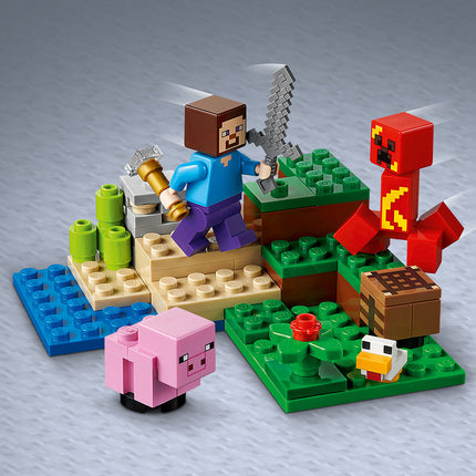 LEGO® Minecraft® - A Creeper™ rajtaütés (21177)