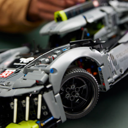 LEGO® Technic - PEUGEOT 9X8 24H Le Mans Hybrid Hypercar (42156)